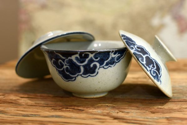 Kék Felleg - szürke mázas, kékkel festett kerámia gaiwan - 120 ml - Image 5