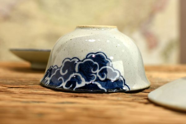 Kék Felleg - szürke mázas, kékkel festett kerámia gaiwan - 120 ml - Image 4