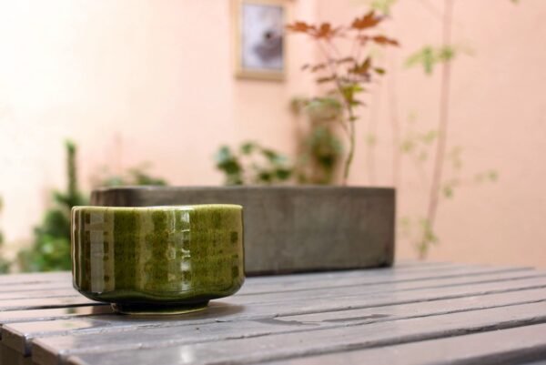 Az erdei moha szépsége - Minoyaki chawan, Han Tsutsu-Gata forma