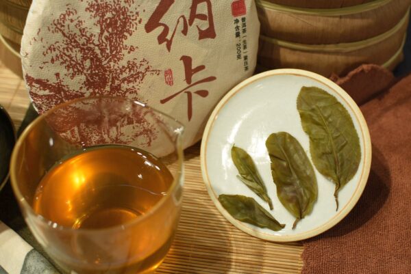 Naka Xiao Shu „Az öröm lángja” – Legmagasabb Csúcs Teakert | 2025 Sheng Puerh - Image 5