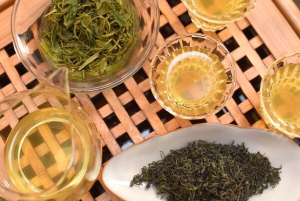 Lushan Yun Wu, Lu hegy felhői zöld tea - kevésbé pirított, lágyabb variáns - 2025 - Image 8