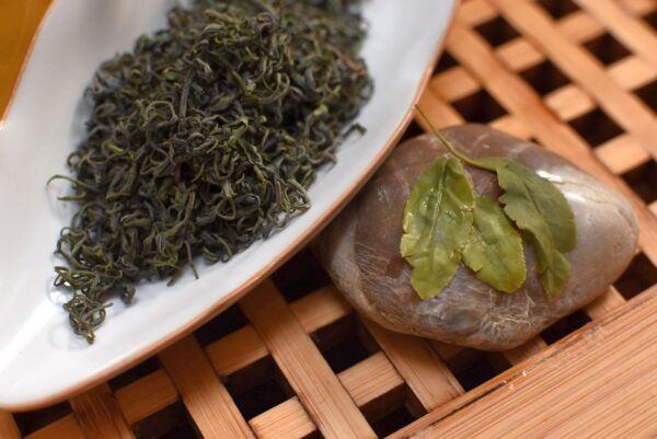 Lushan Yun Wu, Lu hegy felhői zöld tea - kevésbé pirított, lágyabb variáns - 2025