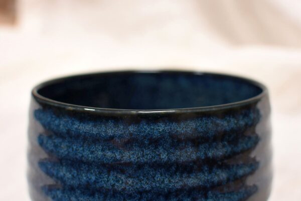 Fodrozódó víztükör - Minoyaki chawan, Han Tsutsu-Gata forma - Image 4