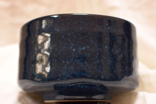 Mély űr - Minoyaki chawan, Han Tsutsu-Gata forma - Image 2