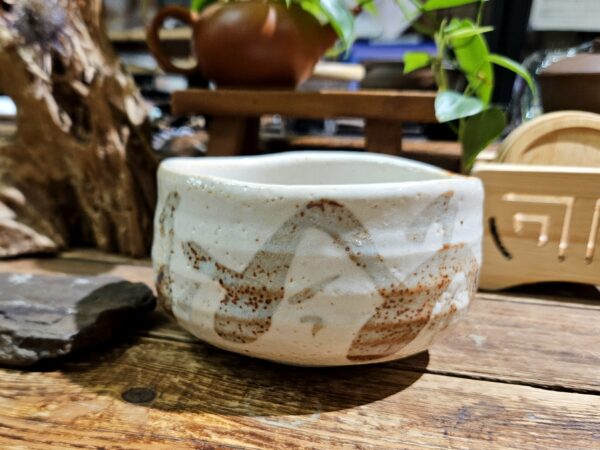 Minoyaki shino mázas chawan, Mino kerámia, Japán - Image 7