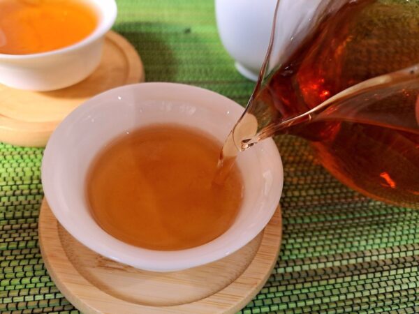 "Egy csésze szenvedély" - tajvani érlelésű, édes, gyümölcsös, füstös Sheng Puer | Lancang Teagyár 2006 - Image 3