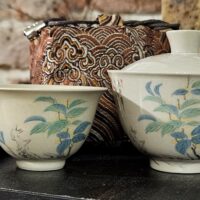 Virágzó bokor - kis méretű gaiwan szett egy csészével, hordtáskával. 80x50ml