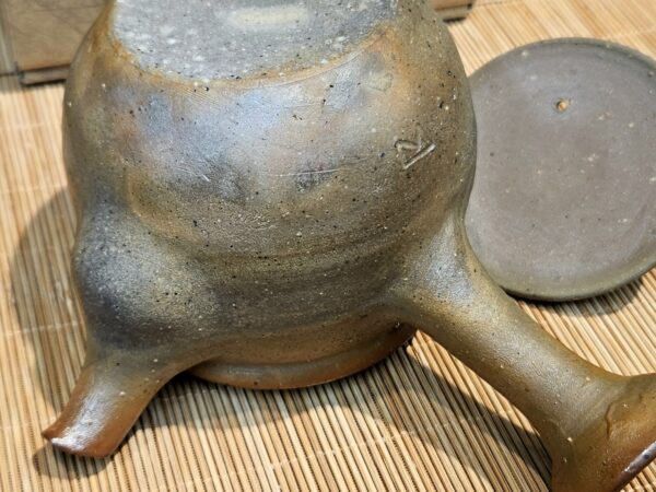Bal kézre készített Bizen kyusu - 340ml - japán fatüzes kerámia, Uchida Kazuhiko - Image 4