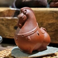 Tang Ló, vörös agyag teaszent - 2026, a Tűz Ló éve!