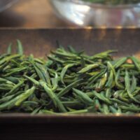 2026 Mengding Que She | Verébnyelv - aromás, erős zöld rügy tea